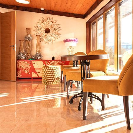 Terrassa Park Hotel โบโรโวเย ภายนอก รูปภาพ