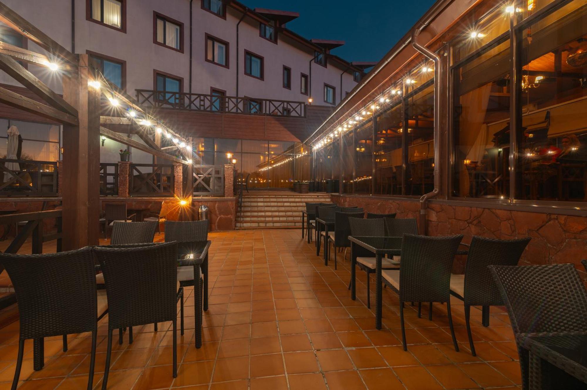 Terrassa Park Hotel โบโรโวเย ภายนอก รูปภาพ