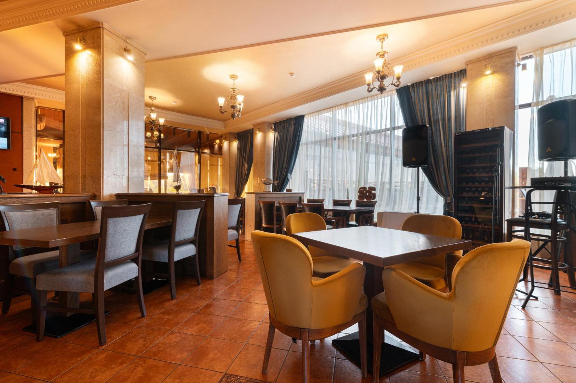 Terrassa Park Hotel โบโรโวเย ภายนอก รูปภาพ