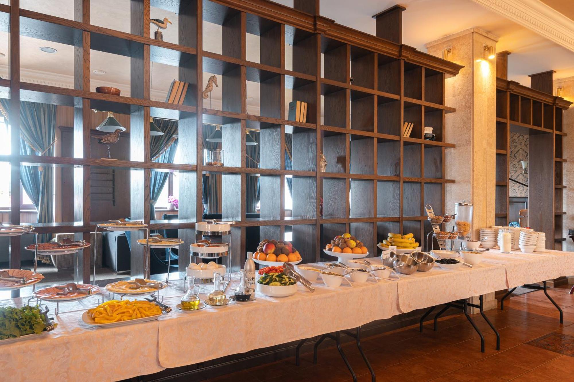 Terrassa Park Hotel โบโรโวเย ภายนอก รูปภาพ