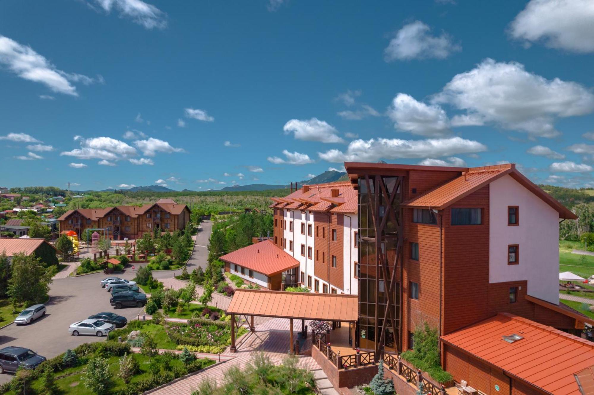 Terrassa Park Hotel โบโรโวเย ภายนอก รูปภาพ