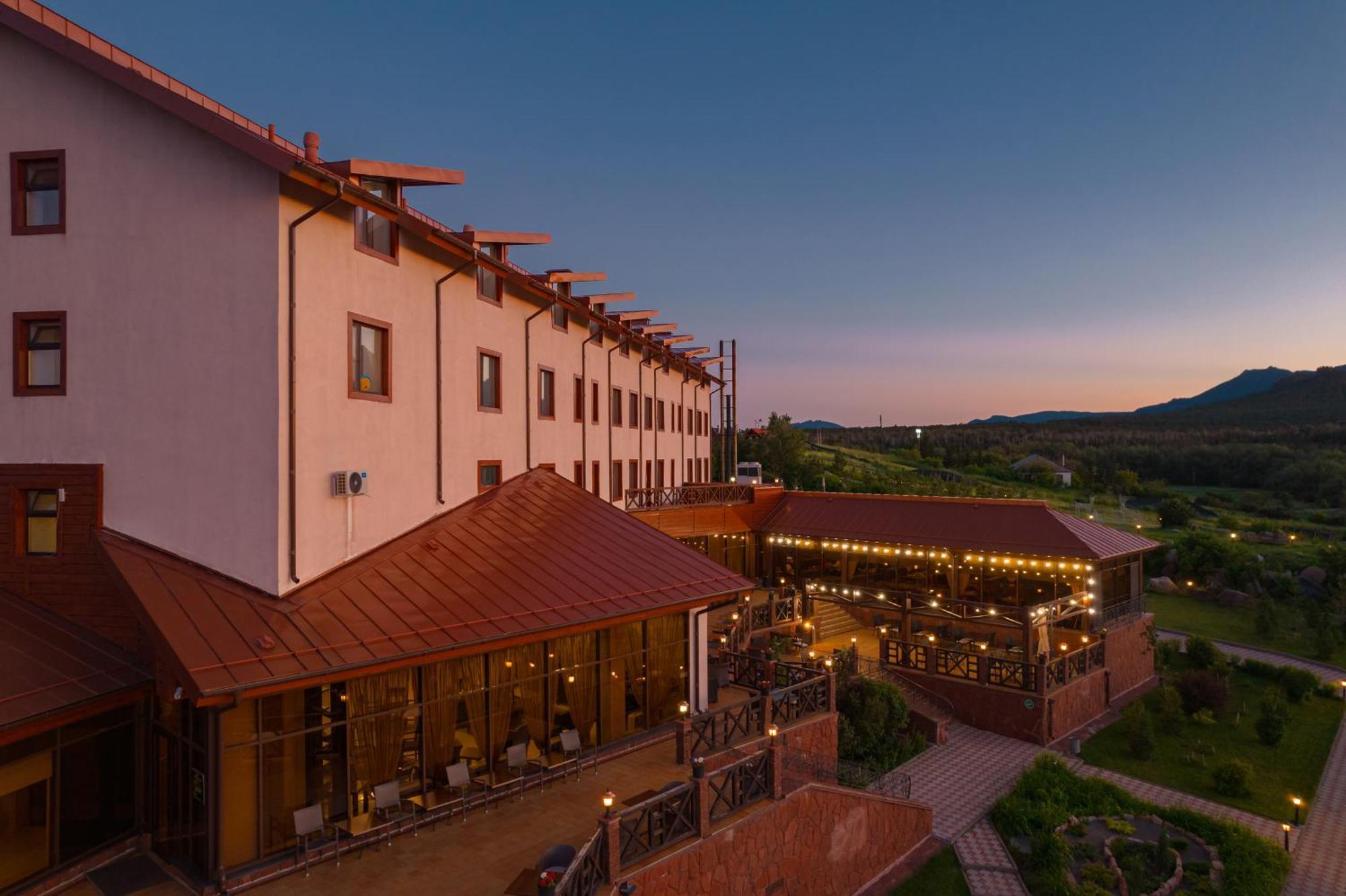 Terrassa Park Hotel โบโรโวเย ภายนอก รูปภาพ